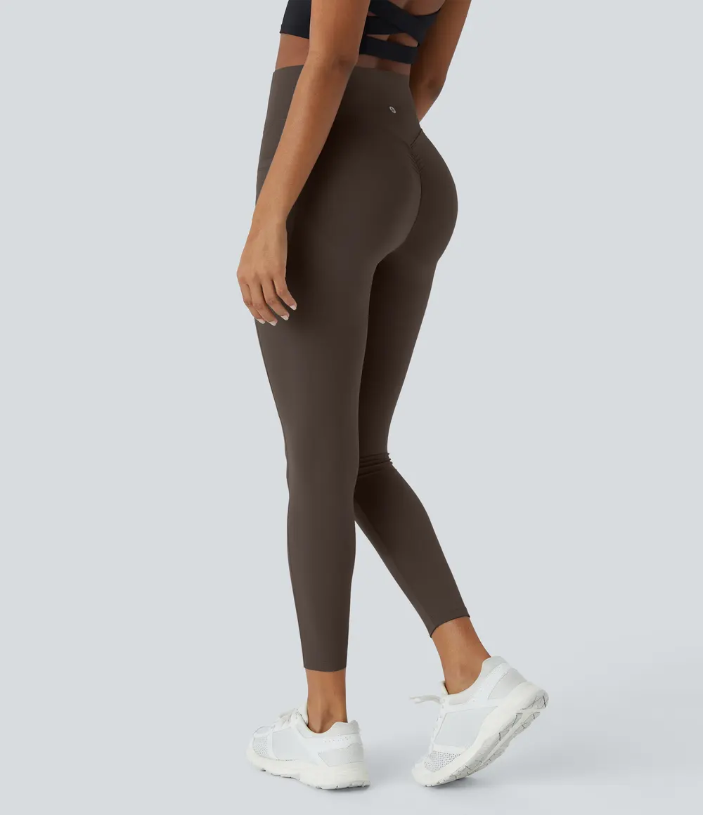 Scrunch Training Leggings in Hot Fudge